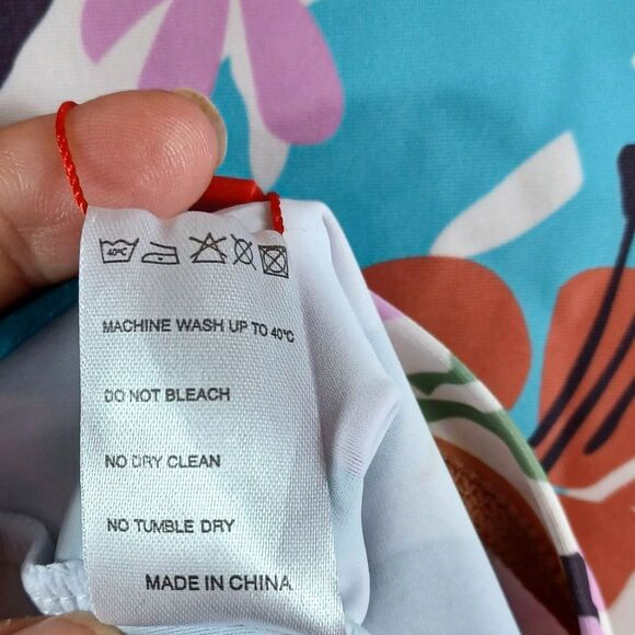 NWT Girls Kid 1234 Swim Shirt 13-14yr Long Sleeve L-XL Rashguard Floral UPF 50 - Picture 9 of 11